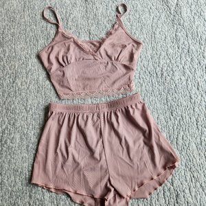 Intimate/Lounge Wear Crop Top and Shorts Se, Size M